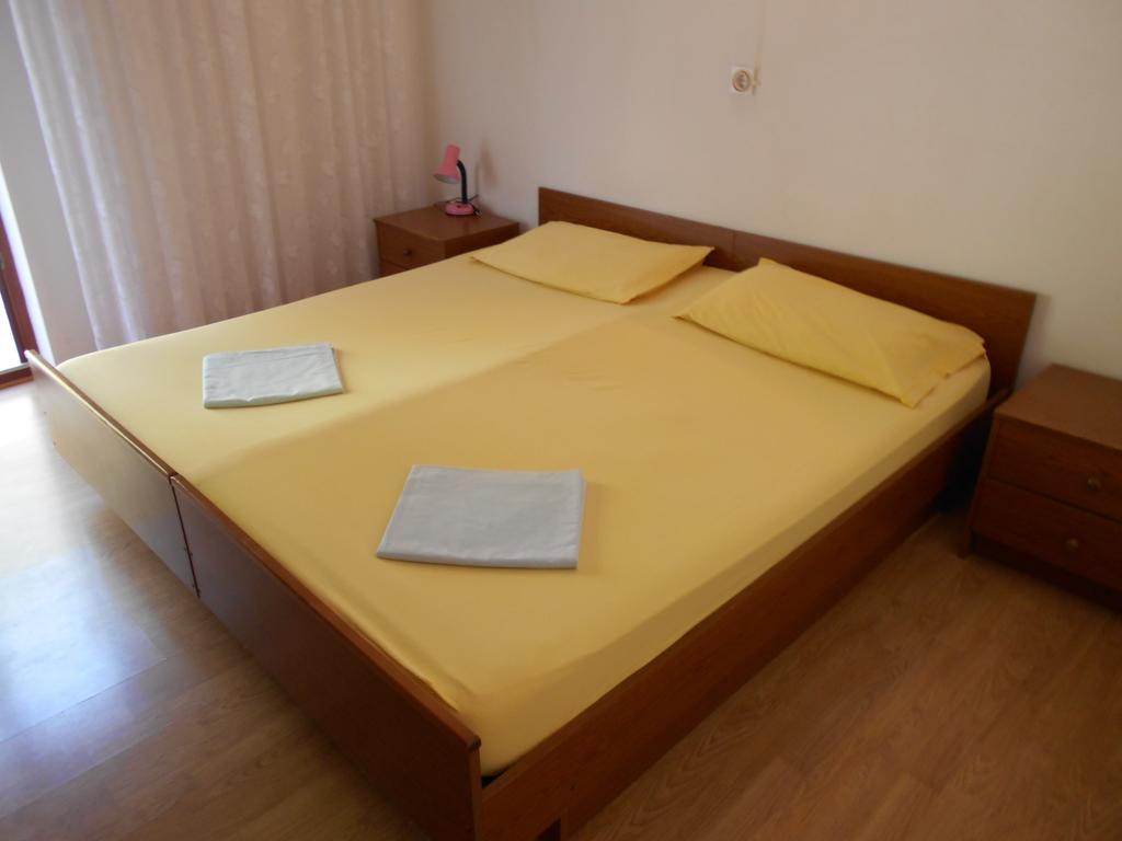 Apartments U Kapetana Punat Chambre photo